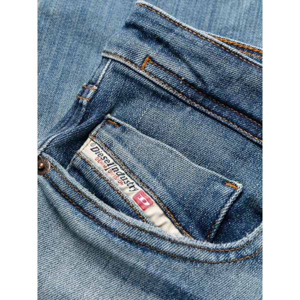 CALÇA JEANS DIESEL 1979 SLEENKER